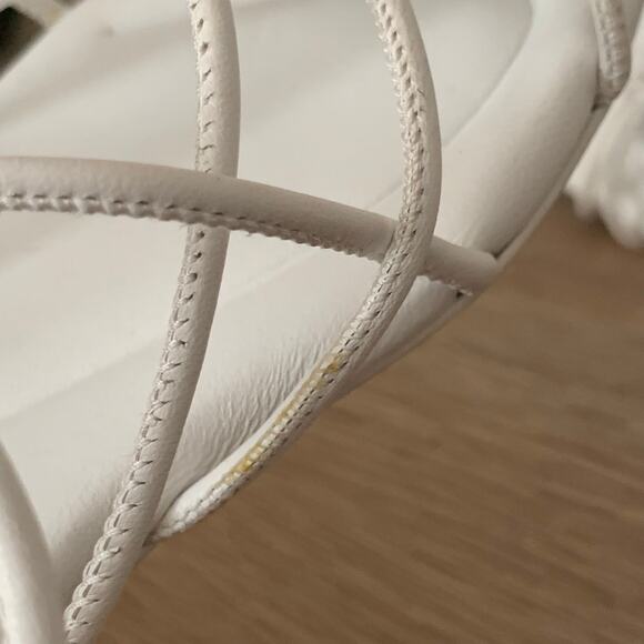 VINCE Kenna Leather Strappy Gladiator Knotted Leather Sandal Flats sz 6 US White - Picture 15 of 16